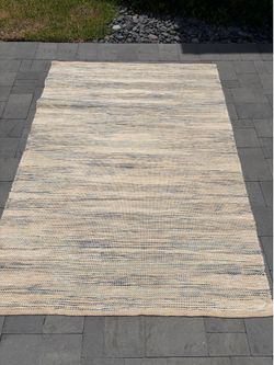 Large Area Rug Carpet – 85” x 62” – Tan with Blue Accents – Clean Condition
