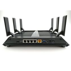 Netgear Nighthawk X6 AC3200 Tri Band Wi-Fi Router