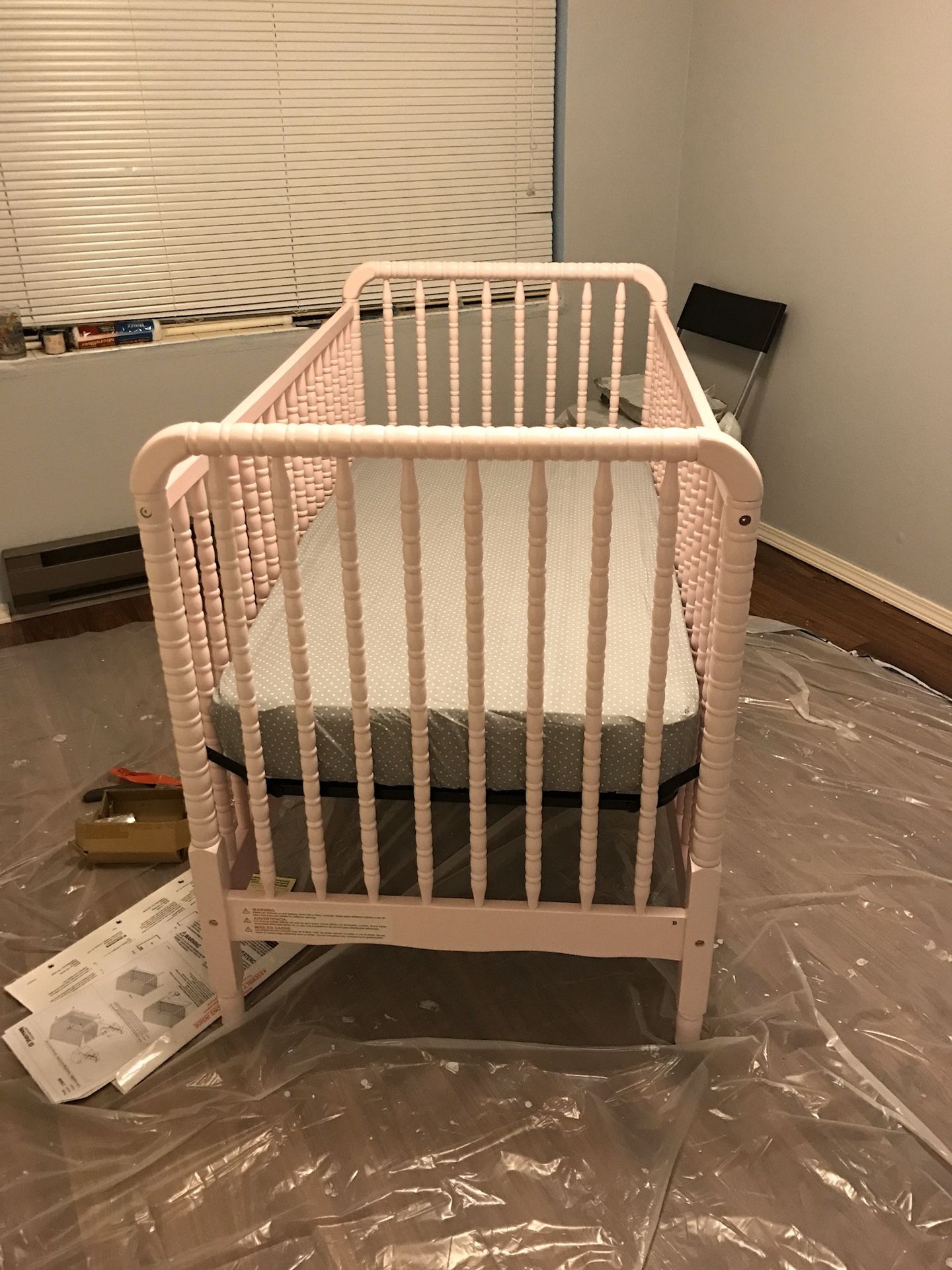 Davinci Jenny Lind Crib - blush pink