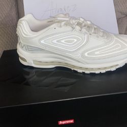 Supreme Air Max