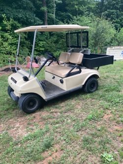 Golf cart gas club cart runs great sell or trade for another golf cart