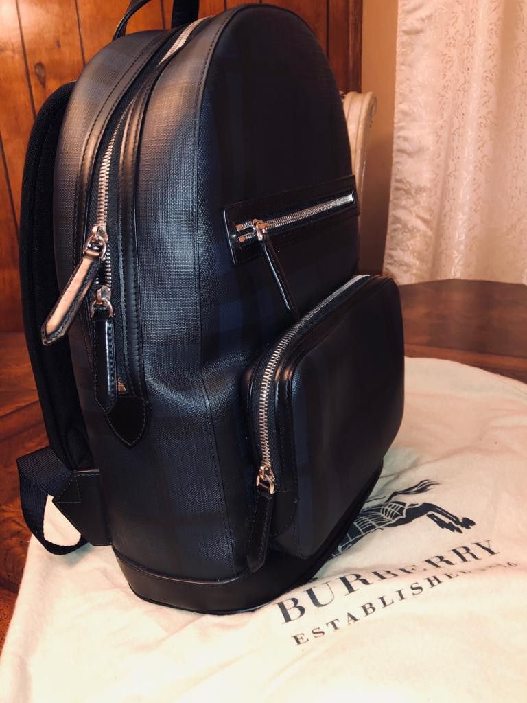 Burberry Men's Blue London Check Backpack Navy/black