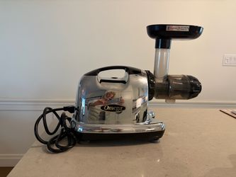Omega Juicer and Nutrition Center