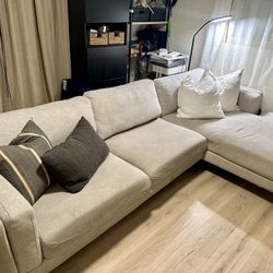  Couch sectional With chaise A- Living Spaces Aquarius II Sectional (Gray)