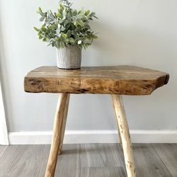 Maple Burl Wood Custom Made Decorative Bench ( Brand New) , Size H18/W21/D12 $65