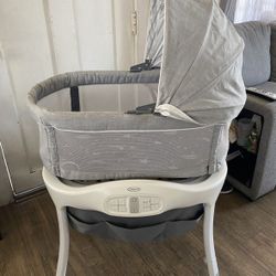 Graco Sense2Snooze Bassinet/ Baby bassinet