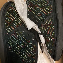 Ugg Graphic Stitch 