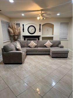 FREE DELIVERY Large Modern Gray Sectional Sofa with Double Chaise – Excellent Condition