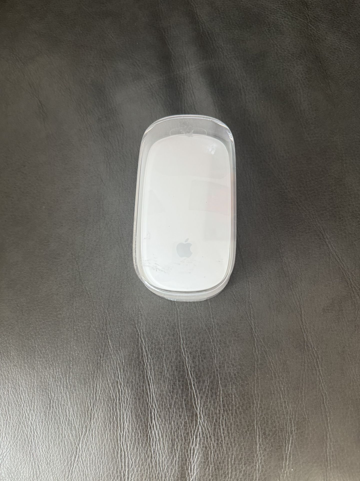 NEW Apple Bluetooth Magic Mouse Wireless A1296 MB829LL/A GENUINE OEM SEALED
