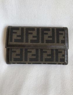 Fendi wallet in a great condition