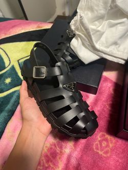 Prada slippers unisex size 8 women