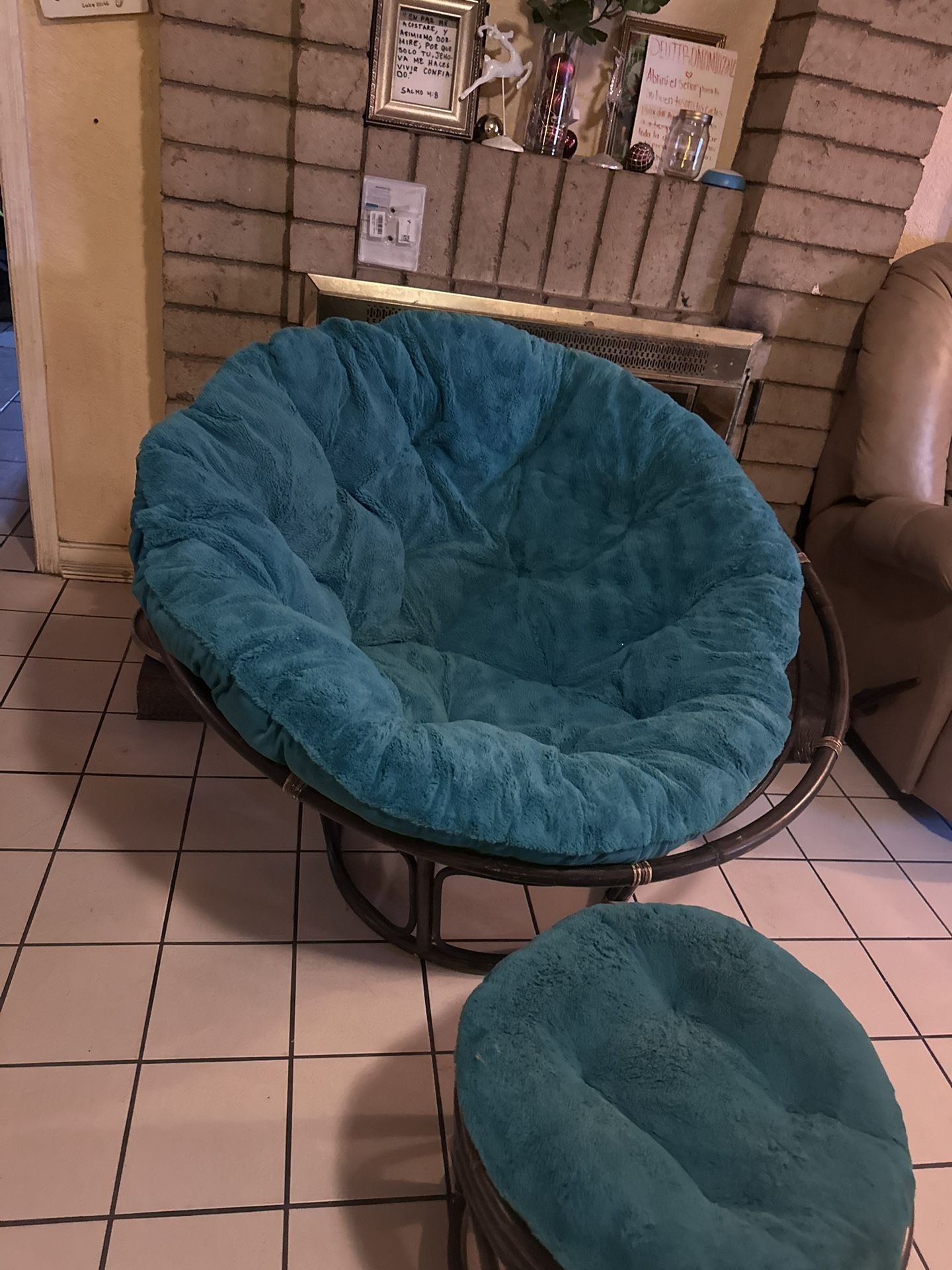 Blue Papasan Chair With Footrest