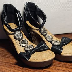 Black Wedge Heels with Beaded Details & Bows – Size 10