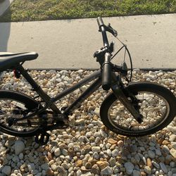 Kid Specialized Bike