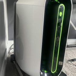 Alienware Aurora R11 Gaming Computer