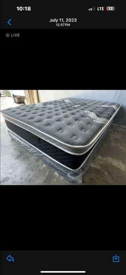 Queen Oasis Thermal Comfort Europillow Top  12inch Matres!!