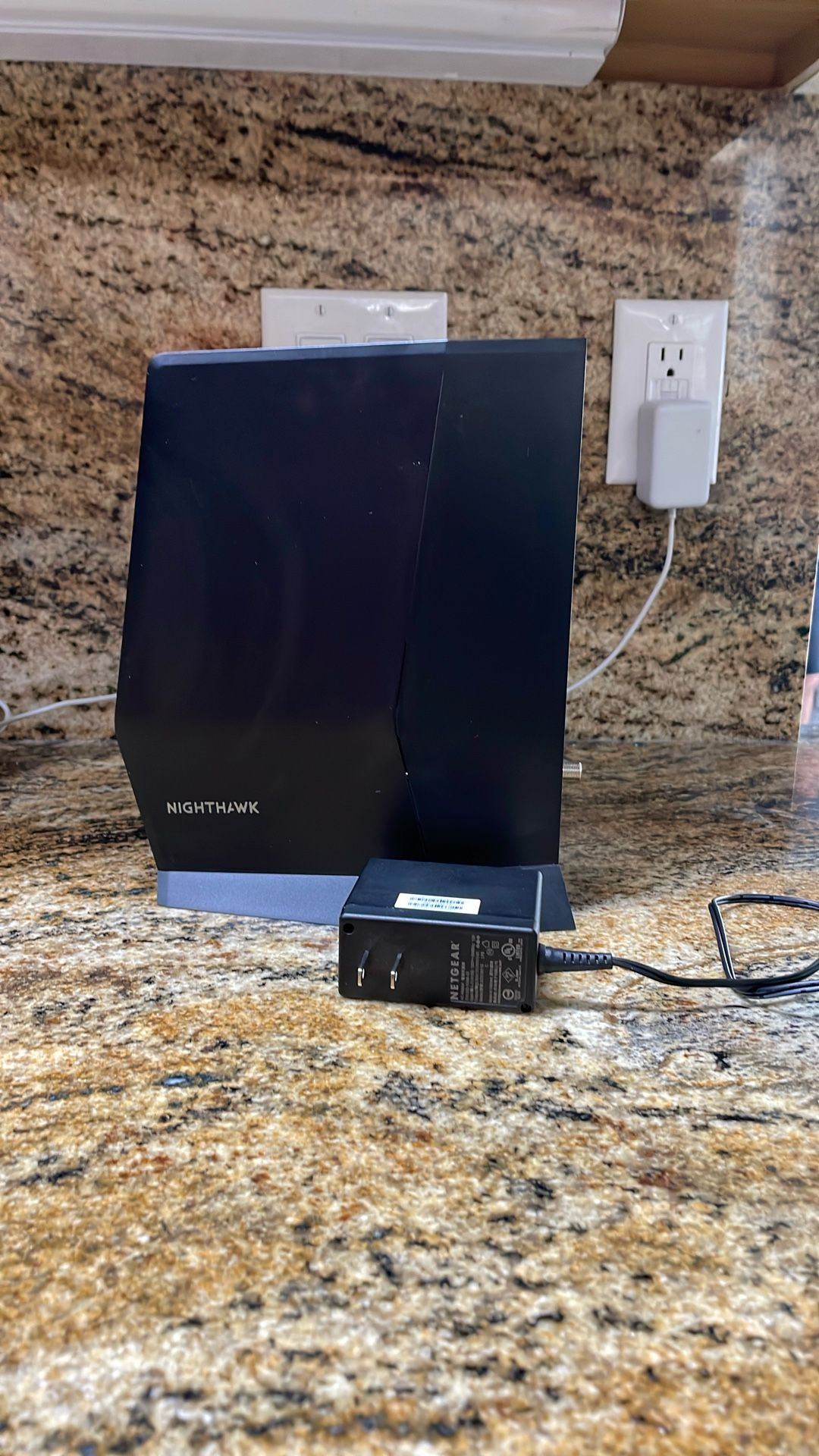 Netgear Nighthawk AX6 AX2700