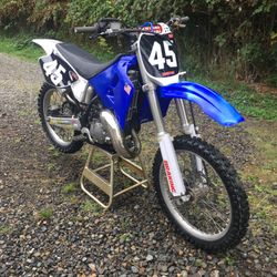 2001 YZ 125