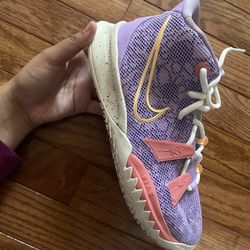 Nike Kyrie Daughter Size 4.5 in Kids