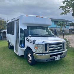 2010 Ford 450 econoline $6,000