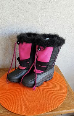 Girls winter boots size 11