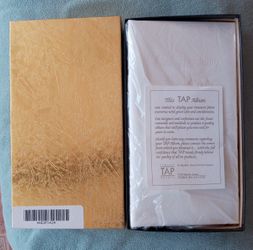 Wedding album 5x5 previews  with 25 refill sheets.