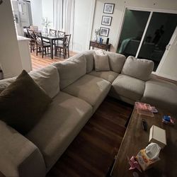 Sectional Couch FREE DELIVER