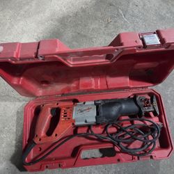 Milwaukee 12 Amp SAWZALL Reciprocating Saw with Case