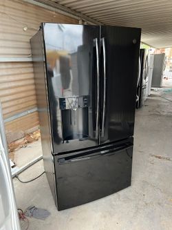 GE Black Refrigerator