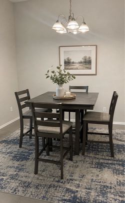Dining room table