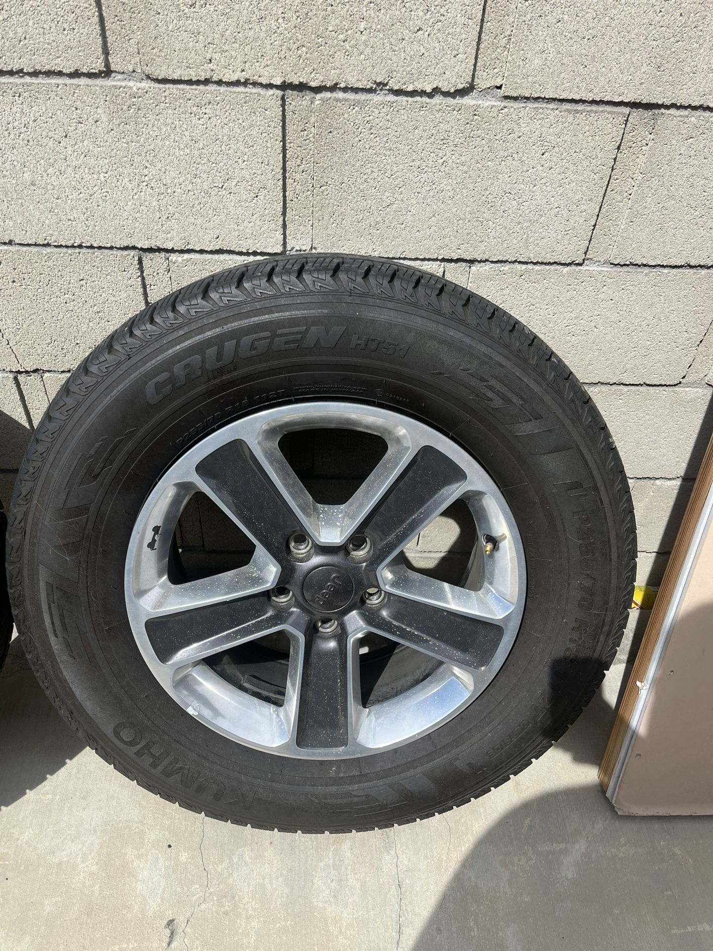 Jeep Sahara Rims
