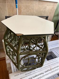 Side table rattan