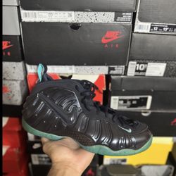 Nike Air Foamposite Pro Dark Obsidian size 11.5 VNDS 