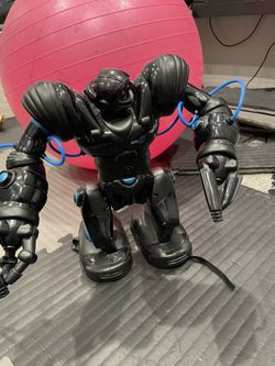 Robosapien. 14” Black 