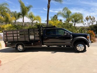 2017 Ford F550 Super Duty Crew Cab & Chassis