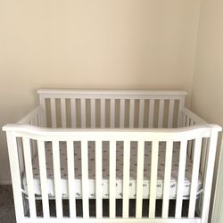 Perfect Crib For Sale $200