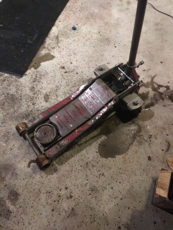 4 ton low profile big floor jack for Sale in Manteca, CA OfferUp