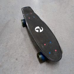 Kryptonics Original Torpedo Complete Skateboard (22.5 In. x 6 In.)