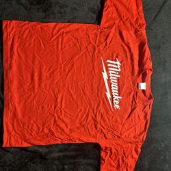 Red and white Milwaukee T-shirt Smooth from the start Brand New
