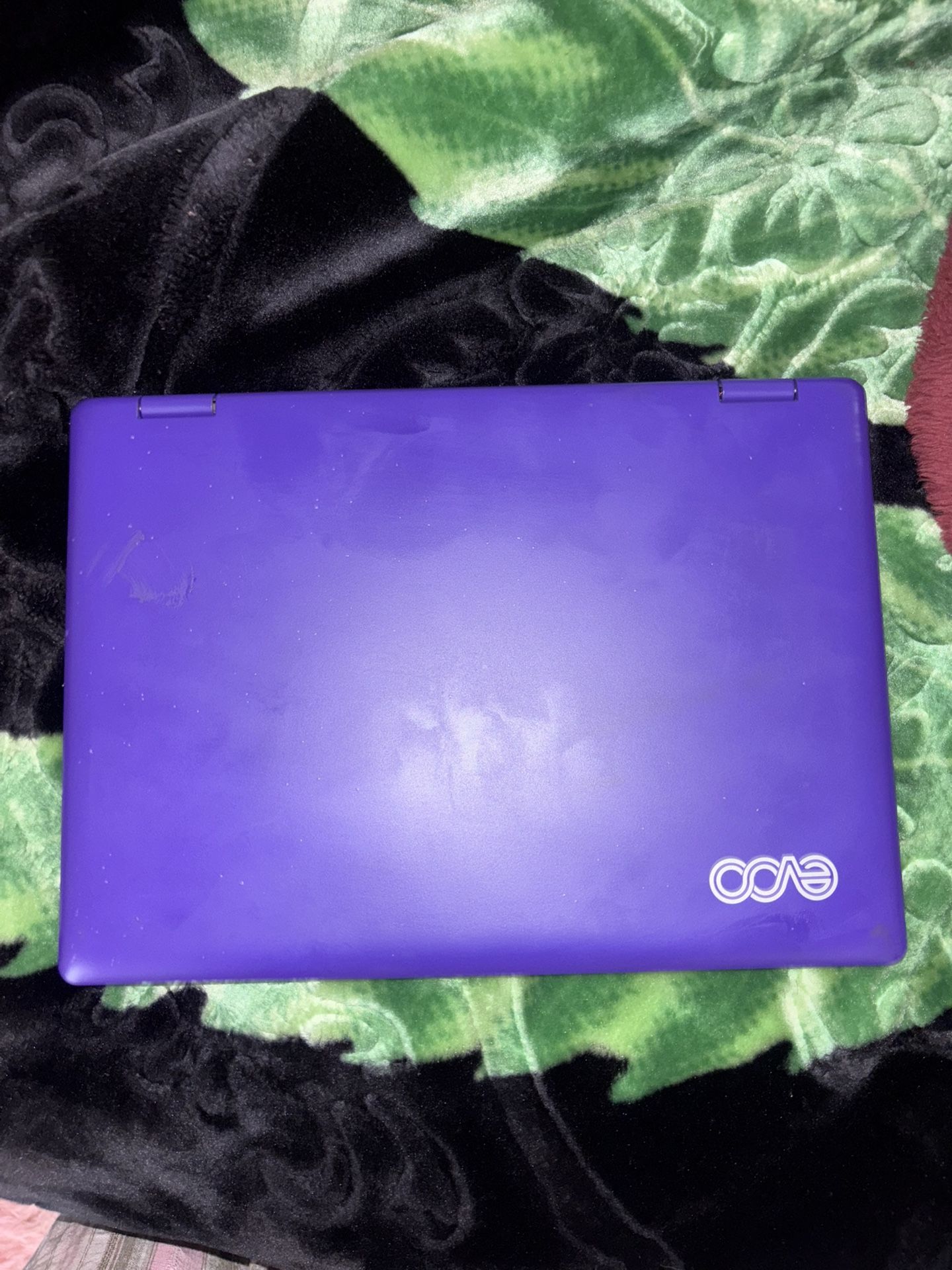 EVOO Purple 11.6” Convertible Touchscreen Laptop (Model: TEV-L2IN1-116-2)