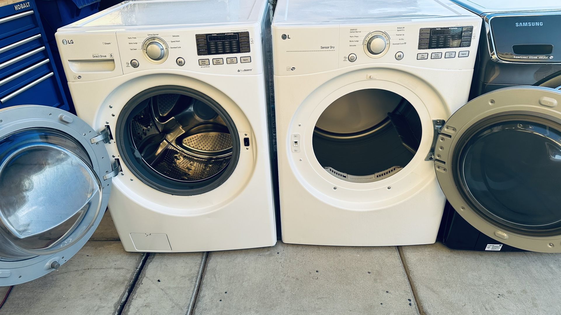 LG Washer And Dryer Set $450
