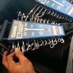 Quinn SAE  13 Piece Ratcheting Wrench Set