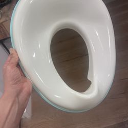 FREE toilet Seat Cover For Toddlers 