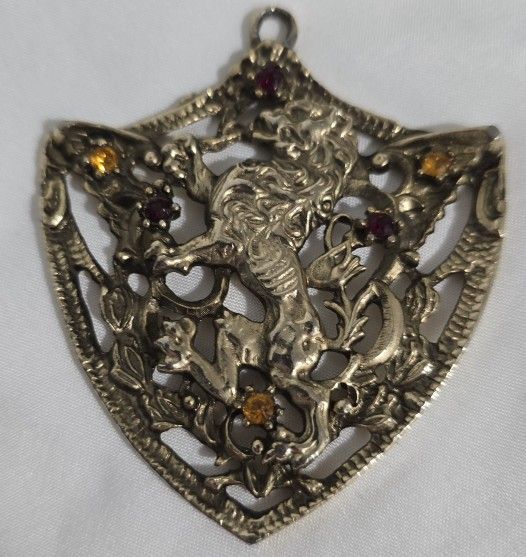 Vtg. Medieval France Rampant Lion Crest Shaped Gold Tone Rhinestones Large Pendant Used