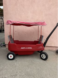 Radio Flyer Deluxe All-Terrain Pathfinder Wagon with Canopy, Air Tires, Red