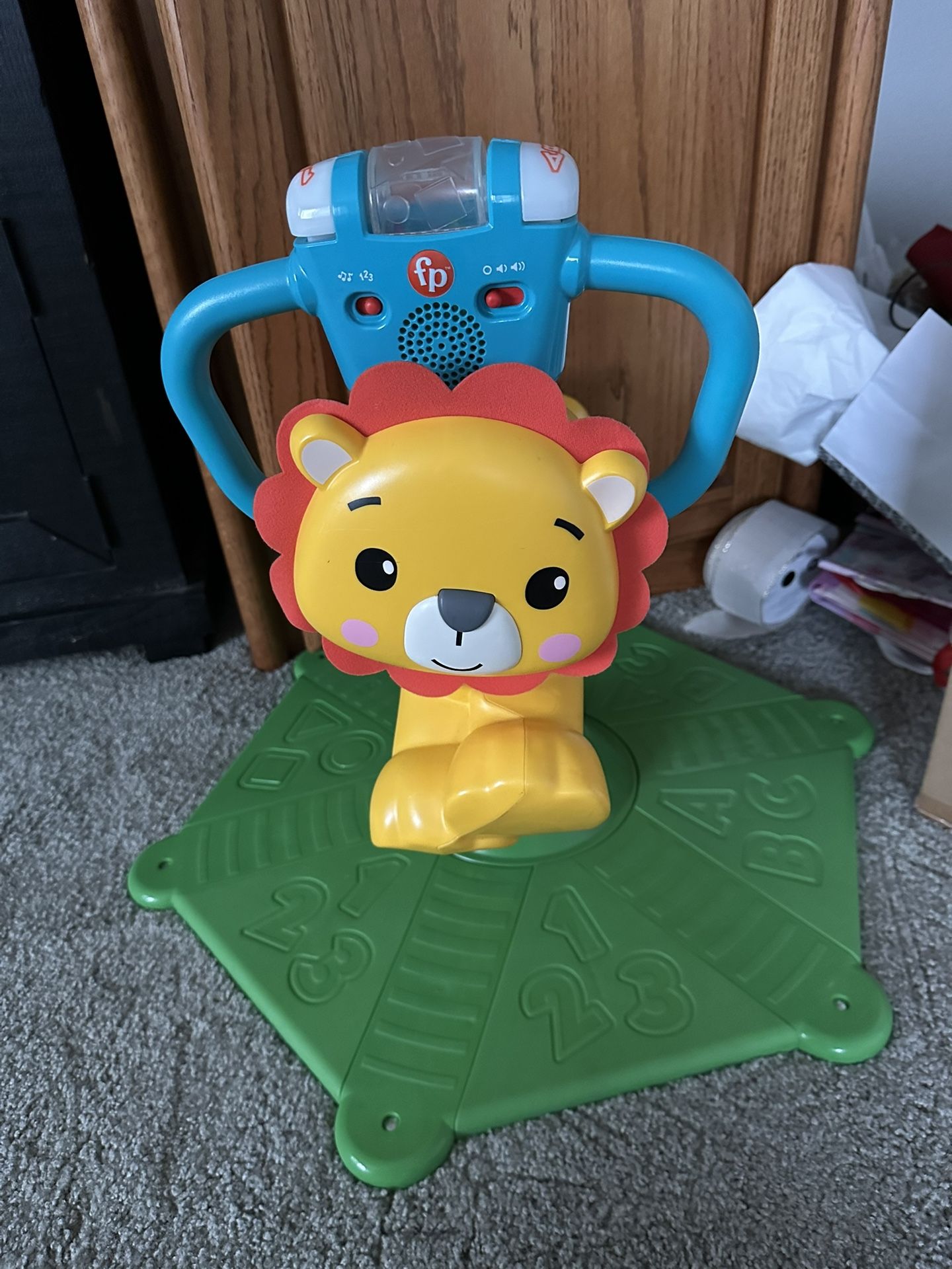 Fisher Price Bounce And Spin Lion