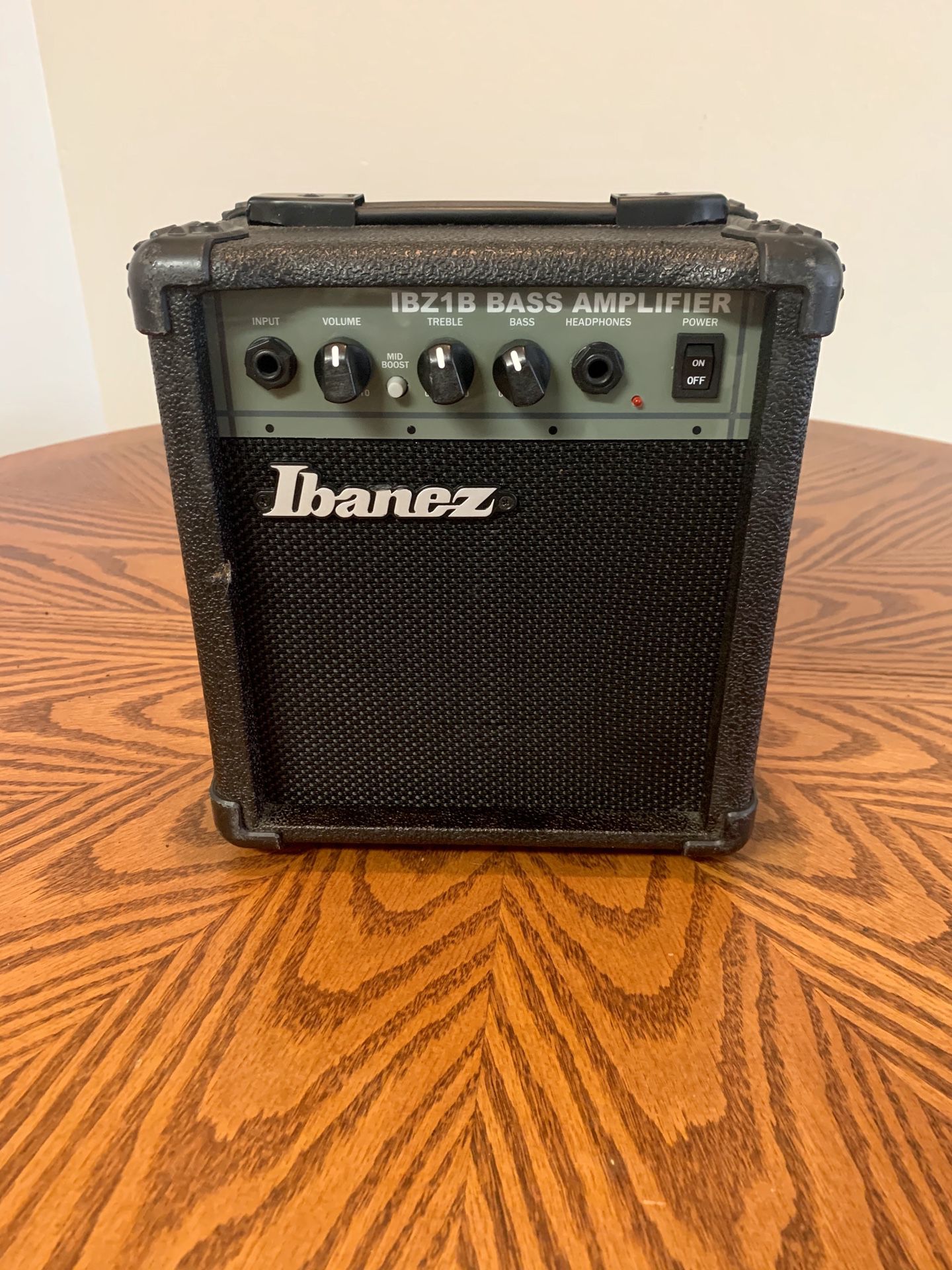 Ibanez bass amplifier