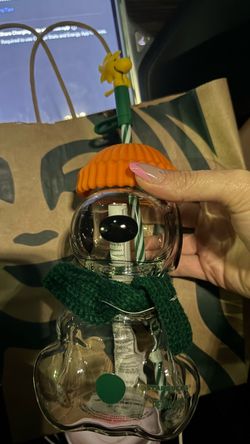 Starbucks + Peanut Snoopy
