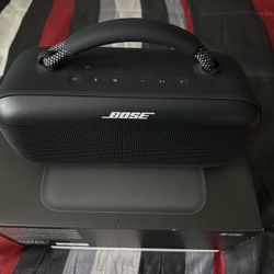Bose Soundlink Max Bluetooth Speaker - Like New!