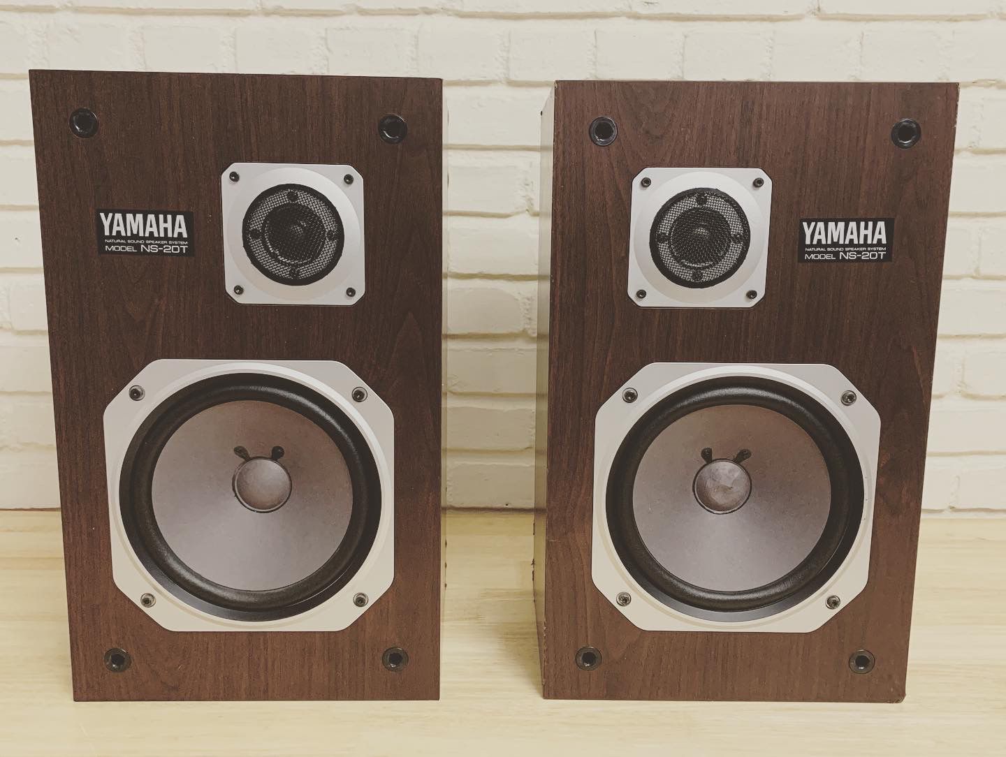 Vintage Yamaha NS-20T Stereo Speakers